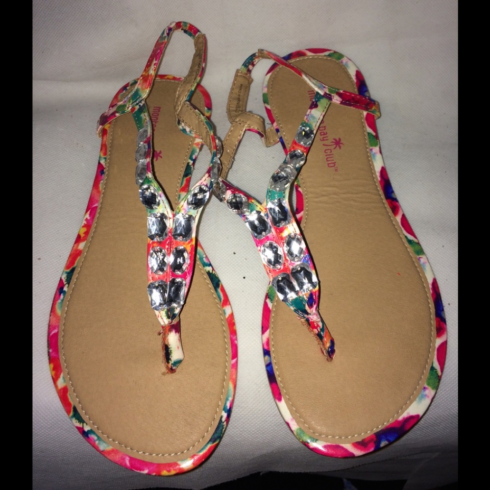 Sandals - Picture 2 of 2